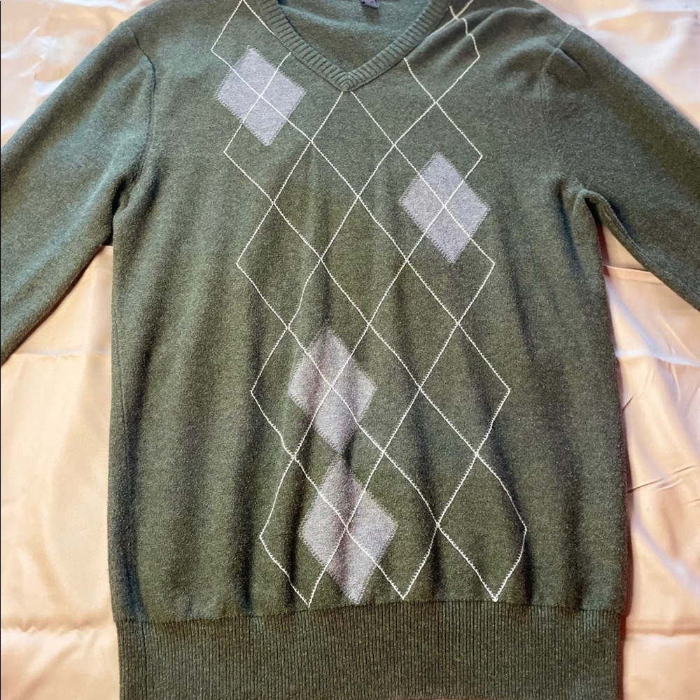 Olive green Argyle pattern sweatshirt